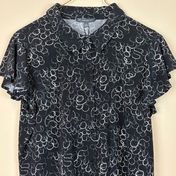 NWT Adrianna Papell Black/Cream Bubble Circles Flutter Sleeves Blouse; Size M - Picture 2 of 8